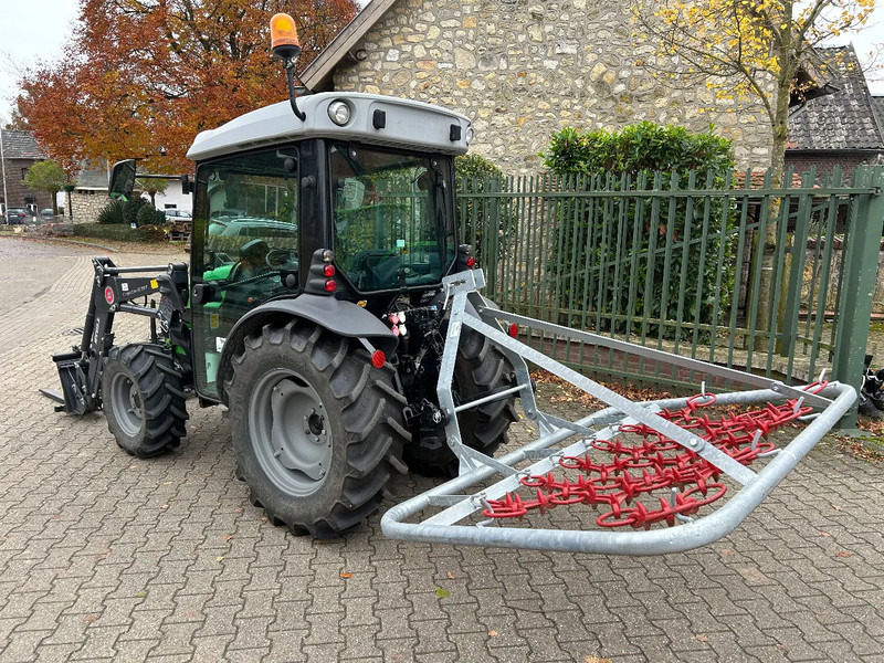 Deutz Agrokid 230 + Stoll frontlader - Малък трактор: снимка 5 Deutz Agrokid 230 + Stoll frontlader - Малък трактор: снимка 5