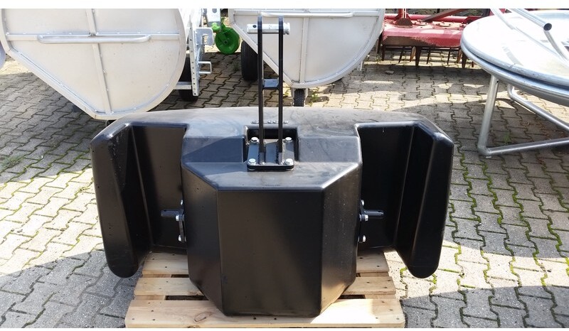 Frontgewicht 2500 kg - Противовес за Селскостопанска техника: снимка 4 Frontgewicht 2500 kg - Противовес за Селскостопанска техника: снимка 4