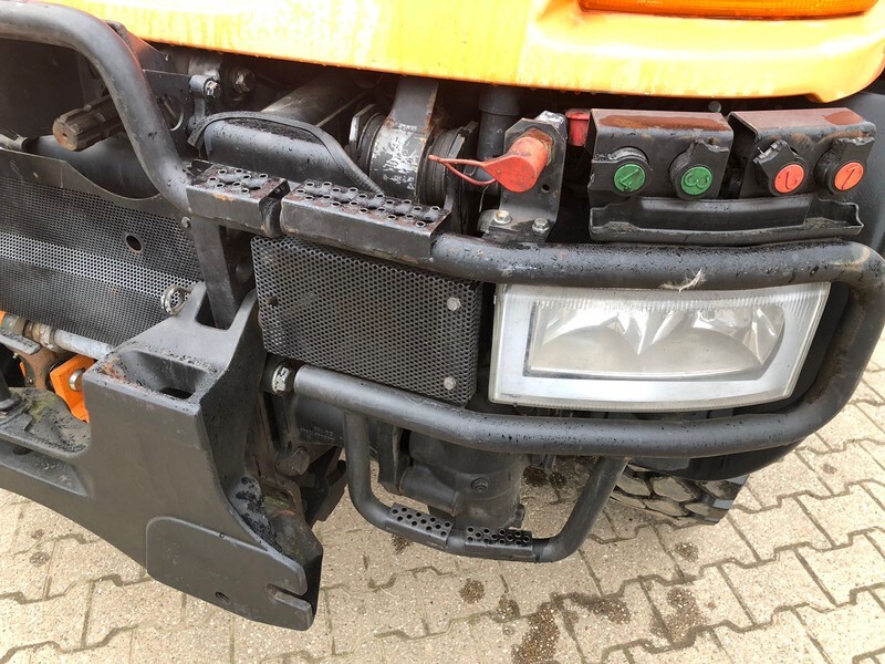 Mercedes-Benz Unimog U400 - Бордови камион, Комунална/ Специална техника: снимка 3 Mercedes-Benz Unimog U400 - Бордови камион, Комунална/ Специална техника: снимка 3