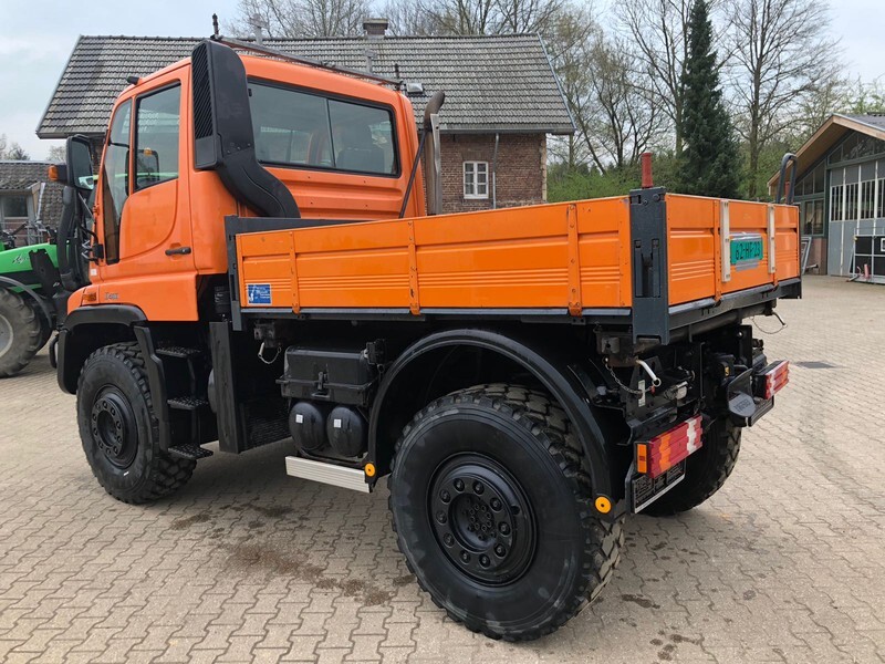 Mercedes-Benz Unimog U400 - Бордови камион, Комунална/ Специална техника: снимка 2 Mercedes-Benz Unimog U400 - Бордови камион, Комунална/ Специална техника: снимка 2