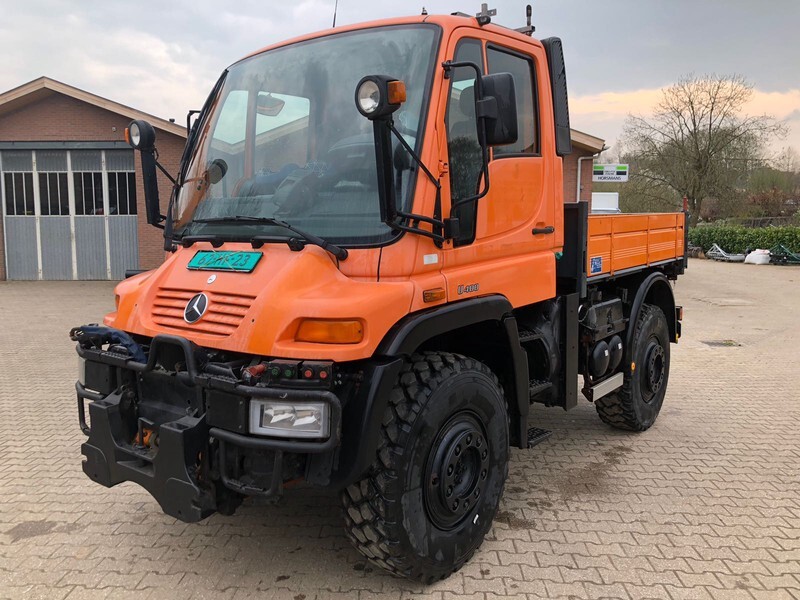 Mercedes-Benz Unimog U400 - Бордови камион, Комунална/ Специална техника: снимка 1 Mercedes-Benz Unimog U400 - Бордови камион, Комунална/ Специална техника: снимка 1