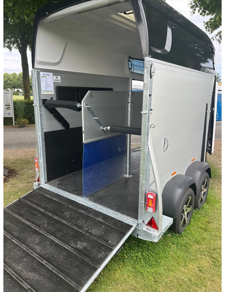 Sirius Voorraad / show modellen Sirius S45 S75 S77 S80 - Ремарке за коне: снимка 2 Sirius Voorraad / show modellen Sirius S45 S75 S77 S80 - Ремарке за коне: снимка 2