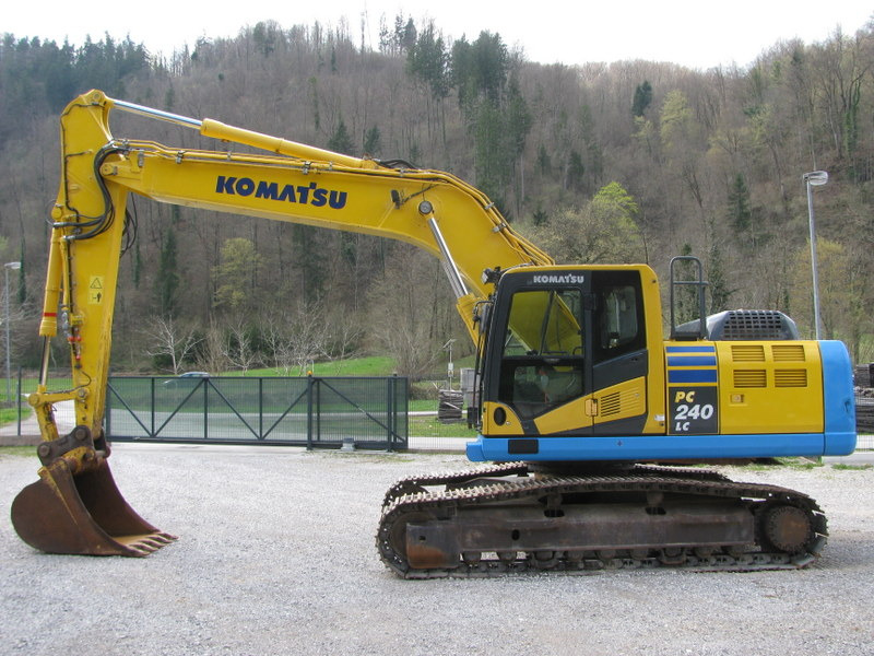 KOMATSU PC240NLC-10 TOP condition - Верижен багер: снимка 3 KOMATSU PC240NLC-10 TOP condition - Верижен багер: снимка 3