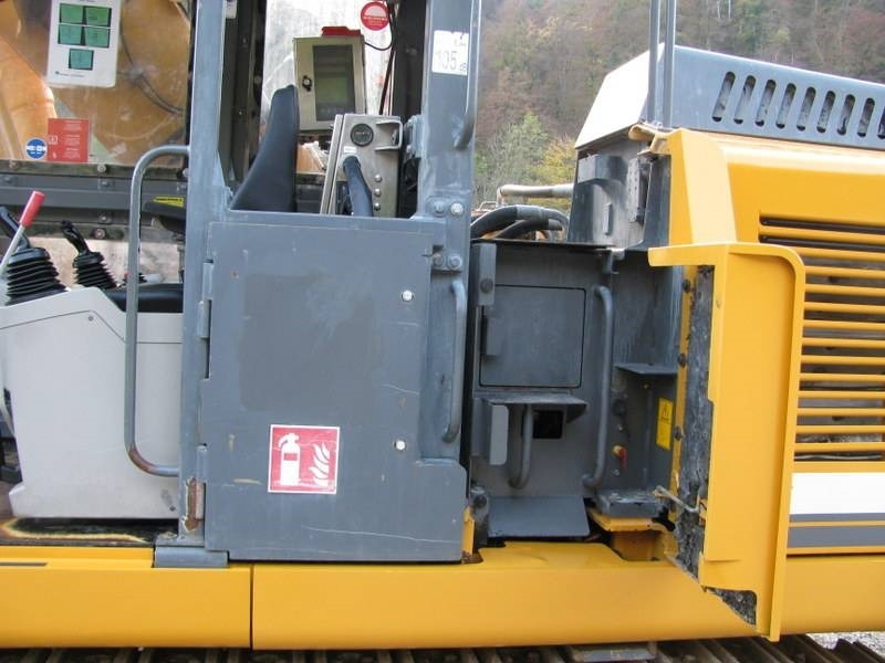 Багер Liebherr R944C Tunelski bager: снимка 16