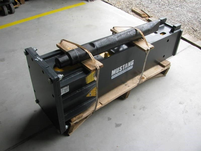 Mustang HM1302 NOVO teža 800kg - Хидравличен чук за Строителна техника: снимка 3 Mustang HM1302 NOVO teža 800kg - Хидравличен чук за Строителна техника: снимка 3