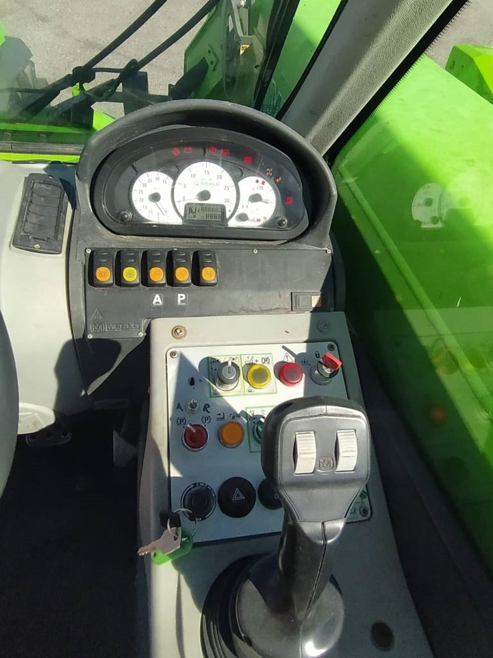 Merlo 32.6 - Телескопичен товарач: снимка 5 Merlo 32.6 - Телескопичен товарач: снимка 5