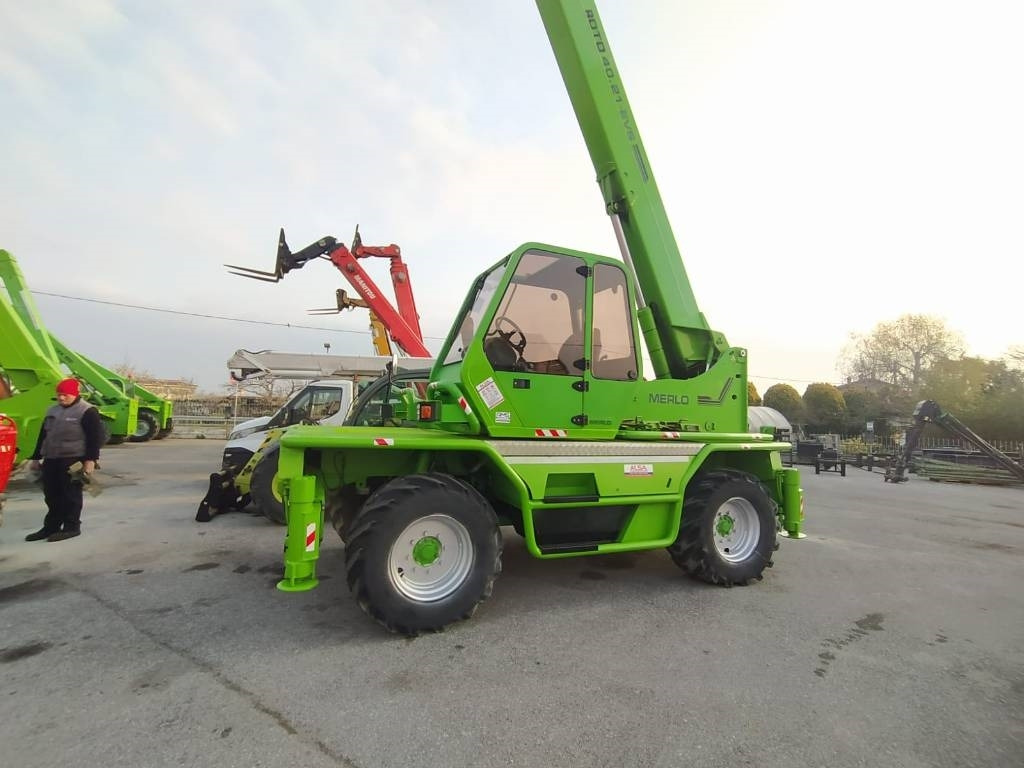 Merlo 40.21 - Телескопичен товарач: снимка 3 Merlo 40.21 - Телескопичен товарач: снимка 3