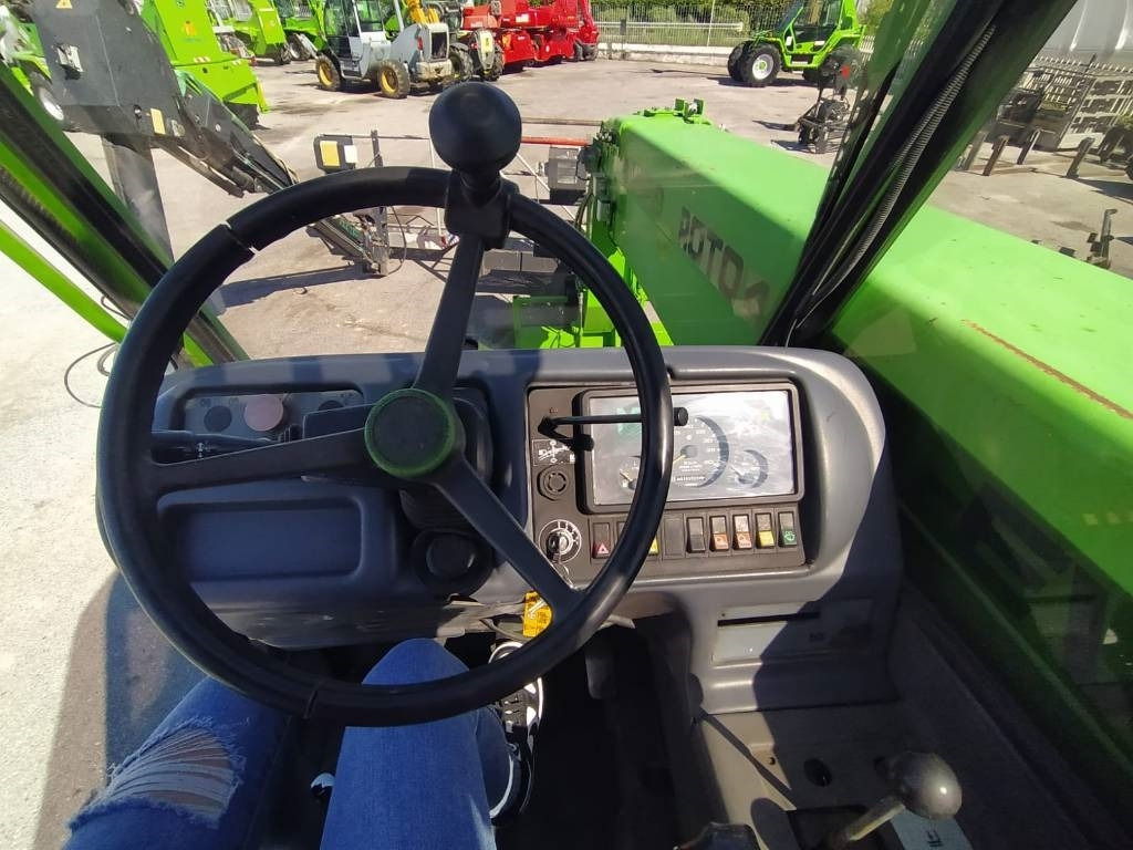 Merlo Roto 40.21 EV S - Телескопичен товарач: снимка 5 Merlo Roto 40.21 EV S - Телескопичен товарач: снимка 5