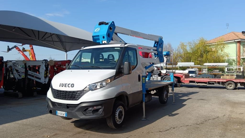 Socage 20d - Автовишка: снимка 3 Socage 20d - Автовишка: снимка 3