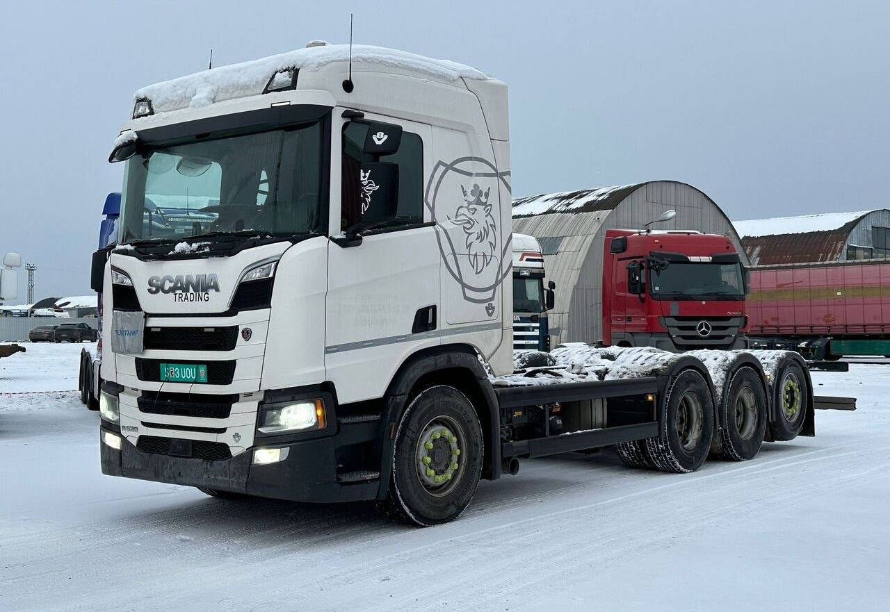 Scania R520 8x4 ADR - Шаси кабина: снимка 1 Scania R520 8x4 ADR - Шаси кабина: снимка 1