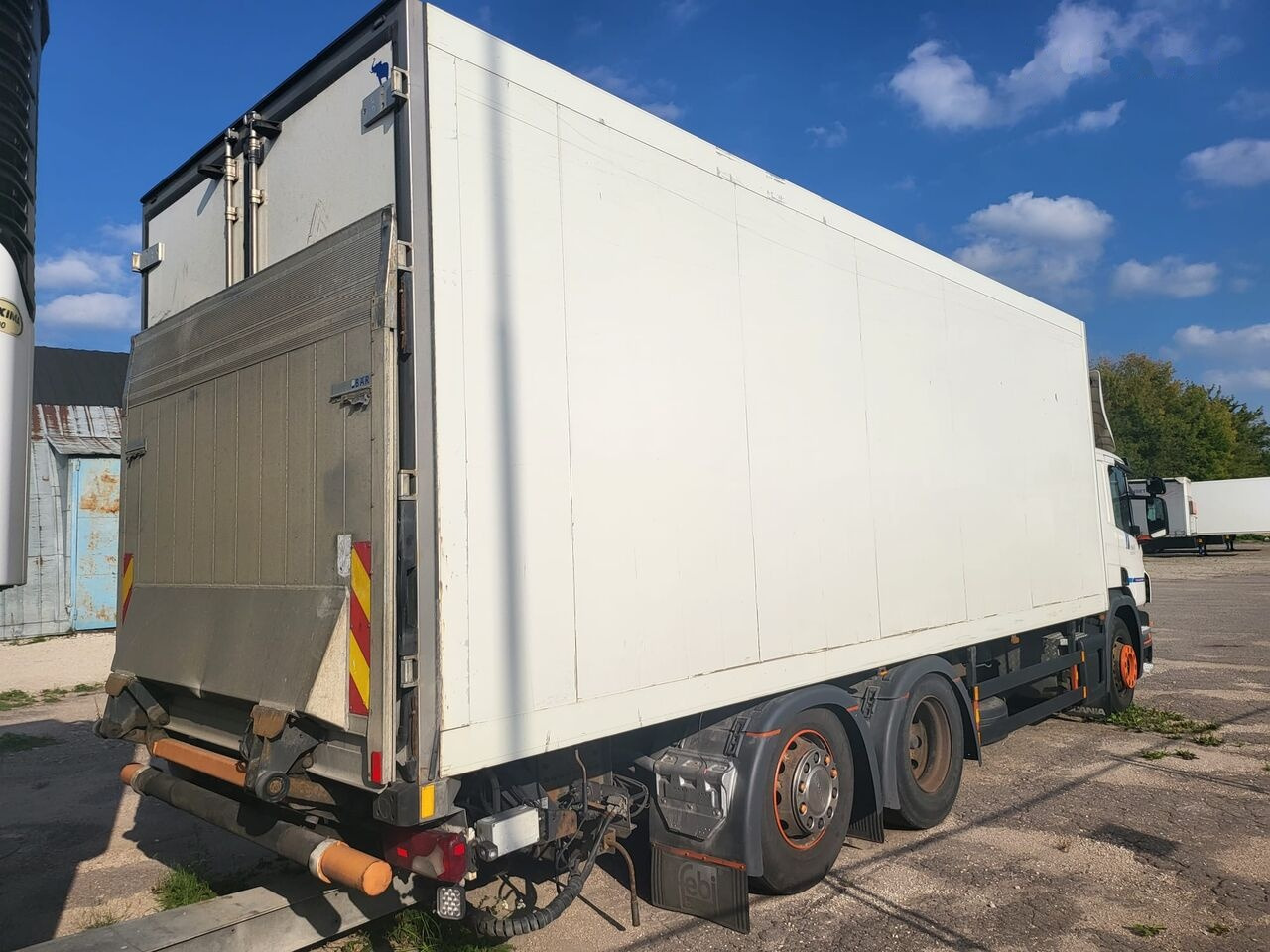 Scania Scania Schmitz Cargobull P 400 P 400 ZKO 18 - Рефрижератор камион: снимка 5 Scania Scania Schmitz Cargobull P 400 P 400 ZKO 18 - Рефрижератор камион: снимка 5