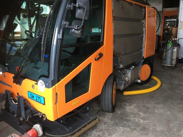 AEBI SCHMIDT Úttisztító - Мотометачна машина: снимка 3 AEBI SCHMIDT Úttisztító - Мотометачна машина: снимка 3