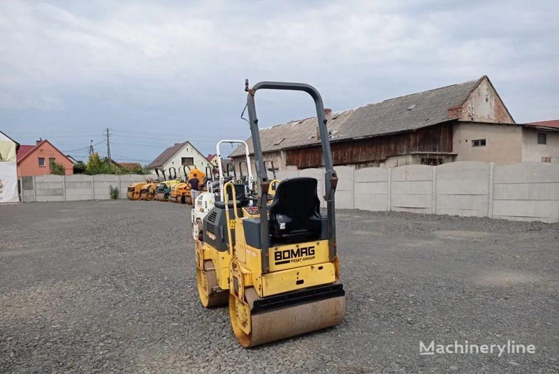 Bomag BW 100 road roller - Валяк: снимка 4 Bomag BW 100 road roller - Валяк: снимка 4