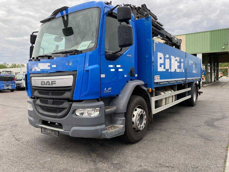 DAF LF 280 - Бордови камион, Камион с кран: снимка 3 DAF LF 280 - Бордови камион, Камион с кран: снимка 3