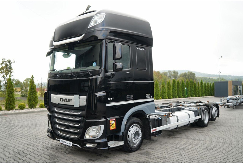 DAF XF 480 / BDF / 6X2 / SSC / I-PARK COOL / OŚ PODNOSZONA / PO KONT - Камион с брезент: снимка 1 DAF XF 480 / BDF / 6X2 / SSC / I-PARK COOL / OŚ PODNOSZONA / PO KONT - Камион с брезент: снимка 1