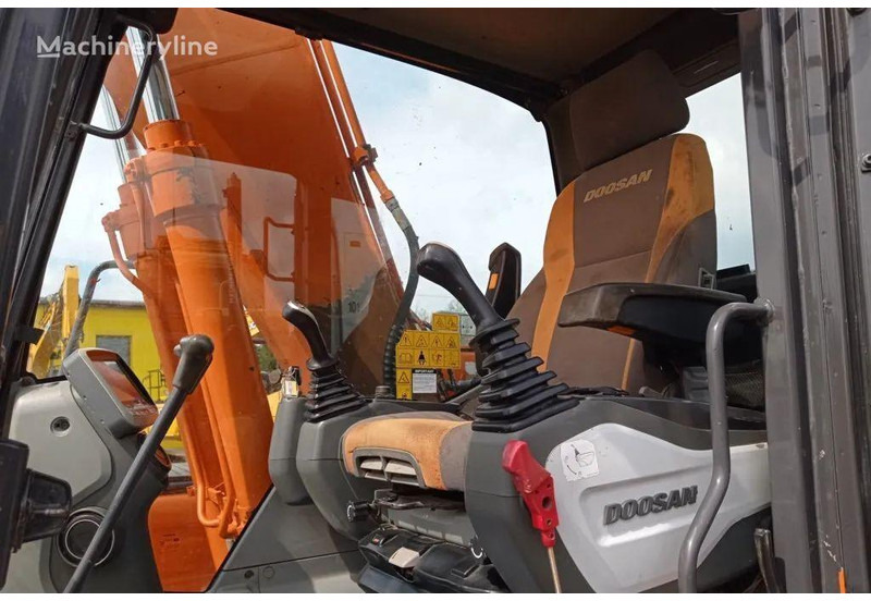 Верижен багер Doosan DX 140 LC-3 Crawler excavator: снимка 13 Верижен багер Doosan DX 140 LC-3 Crawler excavator: снимка 13