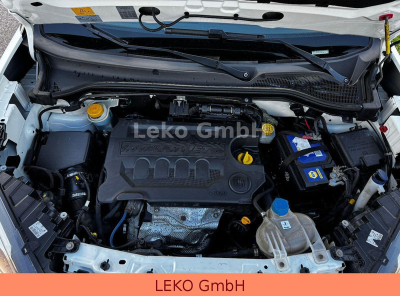 Хладилен бус Fiat Doblò 1,6: снимка 14