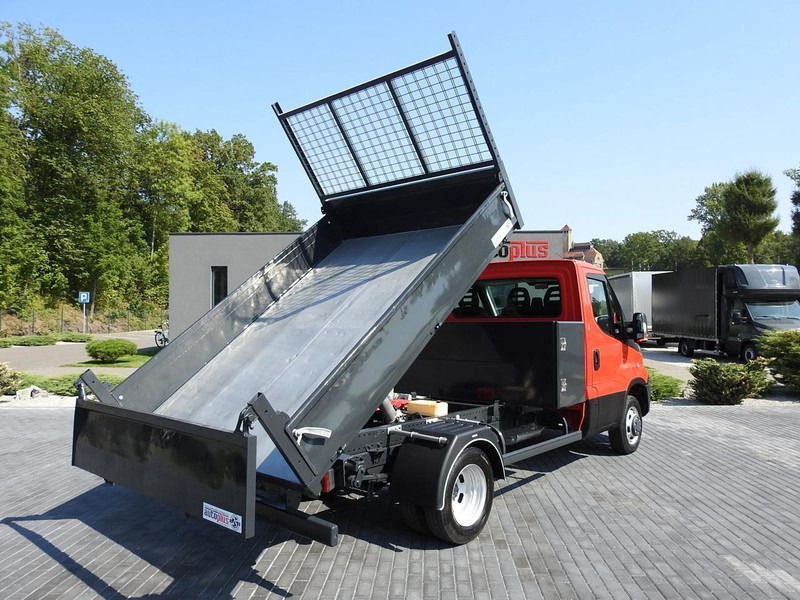 Iveco DAILY 35C13 WYWROTKA TEMPOMAT KLIMATYZACJA BLIŹNIACZE KOŁA  130K - Бус самосвал: снимка 3 Iveco DAILY 35C13 WYWROTKA TEMPOMAT KLIMATYZACJA BLIŹNIACZE KOŁA  130K - Бус самосвал: снимка 3