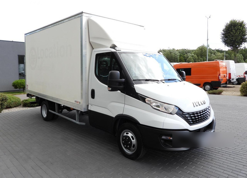 Iveco DAILY 35C16 KONTENER WINDA 8 PALET TEMPOMAT BLIŹNIACZE KOŁA KLIM - Лекотоварен автомобил фургон: снимка 4 Iveco DAILY 35C16 KONTENER WINDA 8 PALET TEMPOMAT BLIŹNIACZE KOŁA KLIM - Лекотоварен автомобил фургон: снимка 4