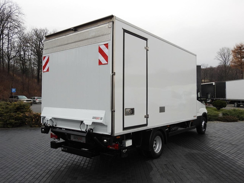 Iveco DAILY 70C17 CHŁODNIA 0*C WINDA 9 PALET ZASILANIE 230V TEMPOMAT K - Хладилен бус: снимка 3 Iveco DAILY 70C17 CHŁODNIA 0*C WINDA 9 PALET ZASILANIE 230V TEMPOMAT K - Хладилен бус: снимка 3
