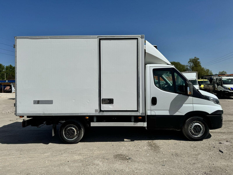 Iveco Daily 35-130 S - CARRIER XARIOS 350 Frigo - Хладилен бус: снимка 4 Iveco Daily 35-130 S - CARRIER XARIOS 350 Frigo - Хладилен бус: снимка 4