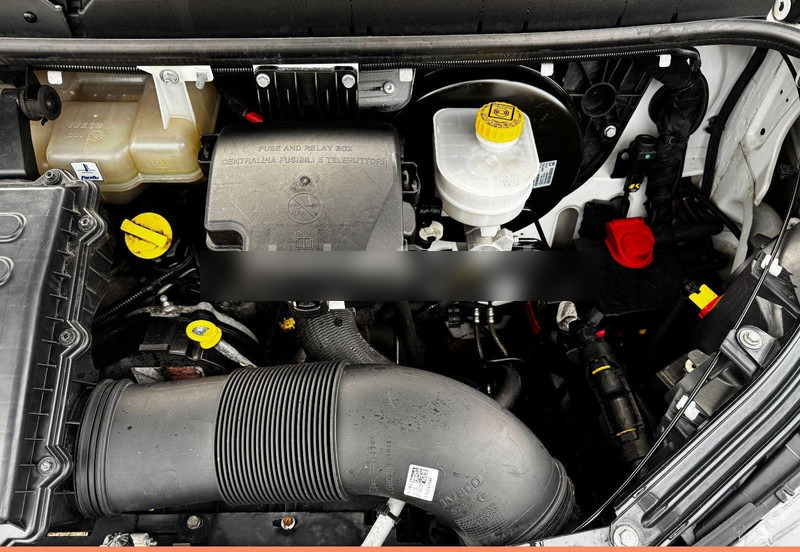 Хладилен бус Iveco Daily 35C14 Carier Xr 350 EURO 6D: снимка 16