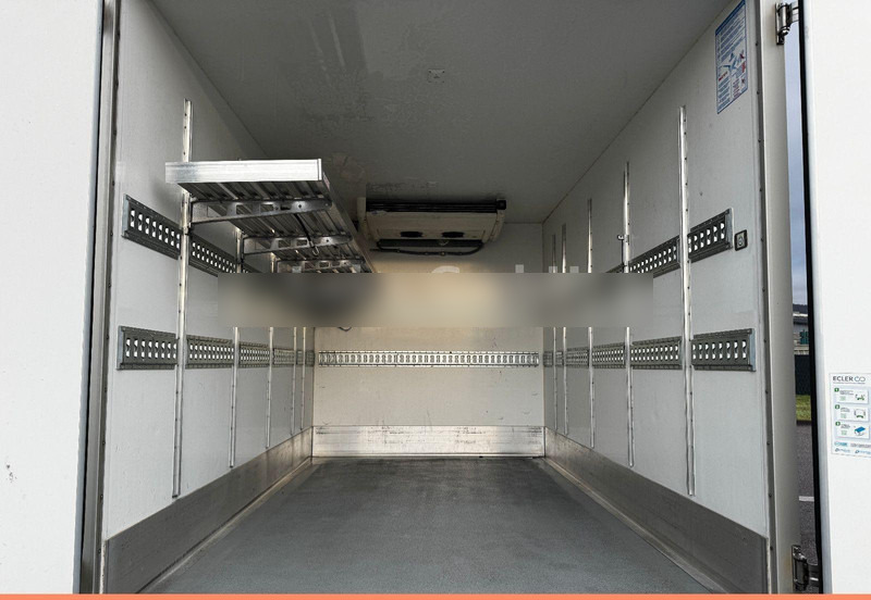 Хладилен бус Iveco Daily 35C14 Carier Xr 350 EURO 6D: снимка 10