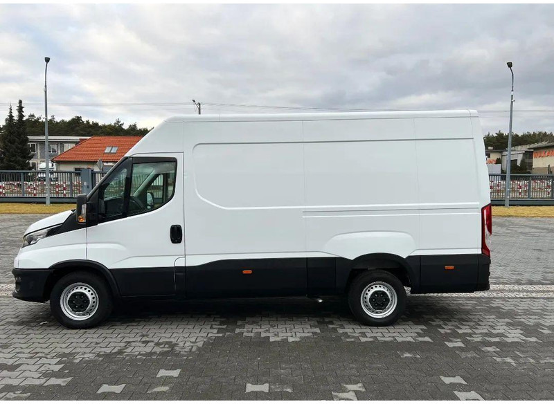 Iveco Daily 35S14 Furgon L2H2 New Model - Лекотоварен автомобил фургон: снимка 2 Iveco Daily 35S14 Furgon L2H2 New Model - Лекотоварен автомобил фургон: снимка 2