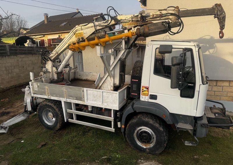 Iveco - Drilling crane truck 4x4 - Пробивна машина: снимка 1 Iveco - Drilling crane truck 4x4 - Пробивна машина: снимка 1