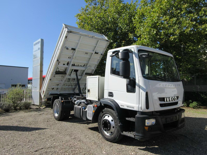 Iveco Eurocargo 120E25 - 3 way tipper - Самосвал камион: снимка 2 Iveco Eurocargo 120E25 - 3 way tipper - Самосвал камион: снимка 2