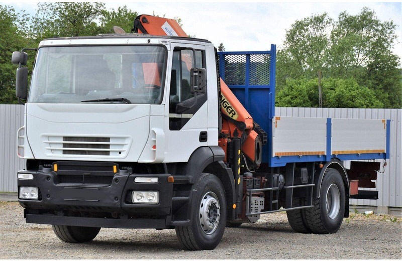 Iveco Eurocargo 180E28 - Бордови камион, Камион с кран: снимка 4 Iveco Eurocargo 180E28 - Бордови камион, Камион с кран: снимка 4