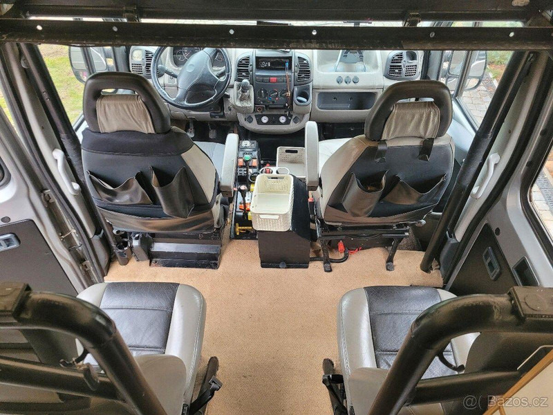 Лекотоварен автомобил фургон Iveco SCAM SMT 35. 3D 4x4 Off Road Van: снимка 7 Лекотоварен автомобил фургон Iveco SCAM SMT 35. 3D 4x4 Off Road Van: снимка 7