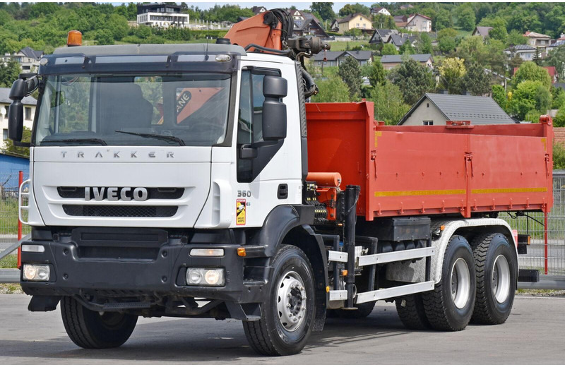 Iveco TRAKKER 360 * KIPPER 5,60 m * PK 15500 + FUNK * 6x4 - Самосвал камион, Камион с кран: снимка 4 Iveco TRAKKER 360 * KIPPER 5,60 m * PK 15500 + FUNK * 6x4 - Самосвал камион, Камион с кран: снимка 4