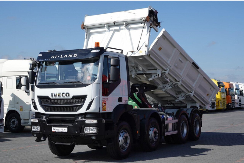 Iveco TRAKKER / 8x4 / WYWROTKA / HYDROBURTA / BORDMATIC / EURO 6 / ME - Самосвал камион: снимка 1 Iveco TRAKKER / 8x4 / WYWROTKA / HYDROBURTA / BORDMATIC / EURO 6 / ME - Самосвал камион: снимка 1