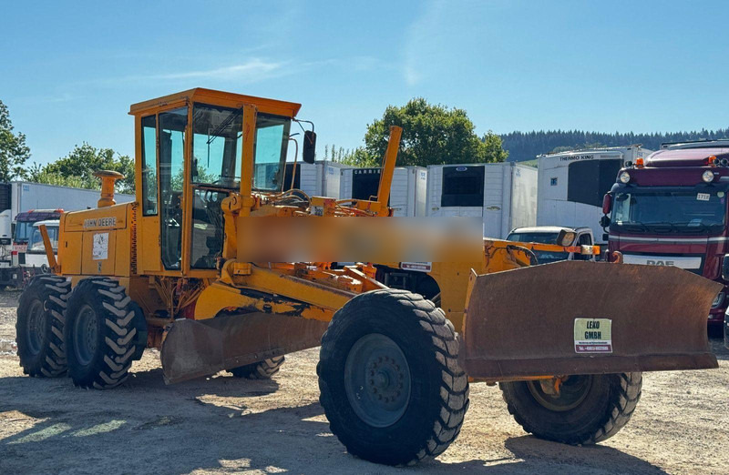 John Deere 770B - Грейдер: снимка 1 John Deere 770B - Грейдер: снимка 1