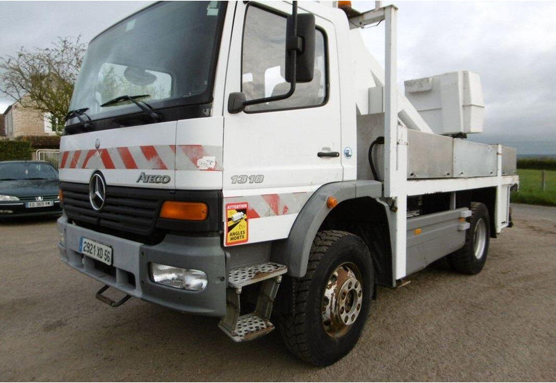 Mercedes-Benz Atego 1318 Nacelle - Lifting basket truck - Камион, Камион с кран: снимка 1 Mercedes-Benz Atego 1318 Nacelle - Lifting basket truck - Камион, Камион с кран: снимка 1