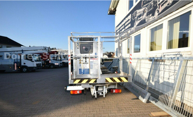 Nissan NT400 Cabstar Klaas Theo Emelőkosaras 25m - Камион, Камион с кран: снимка 5 Nissan NT400 Cabstar Klaas Theo Emelőkosaras 25m - Камион, Камион с кран: снимка 5