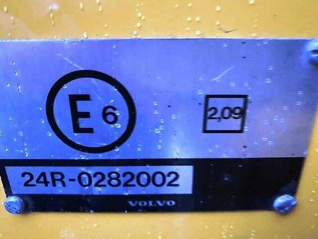 Volvo F 6 RAIL ROAD Platform Schienen TWO WAY - Камион, Камион с кран: снимка 2 Volvo F 6 RAIL ROAD Platform Schienen TWO WAY - Камион, Камион с кран: снимка 2