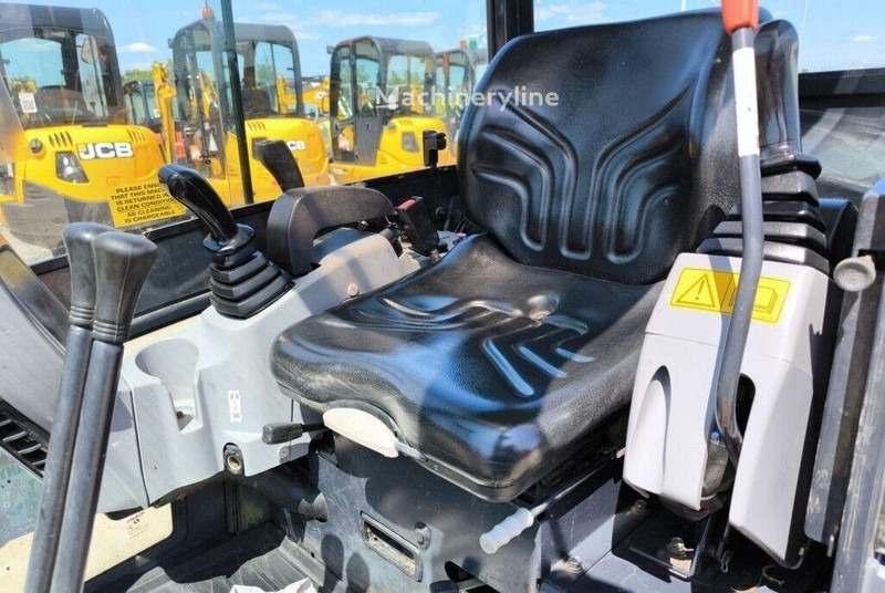 Лизинг на Kubota KX016-4 - Crawler mini excavator Kubota KX016-4 - Crawler mini excavator: снимка 13 Лизинг на Kubota KX016-4 - Crawler mini excavator Kubota KX016-4 - Crawler mini excavator: снимка 13