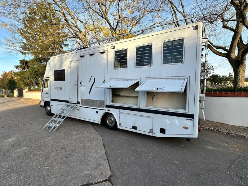 MAN 10.224 - Камион за коне: снимка 4 MAN 10.224 - Камион за коне: снимка 4