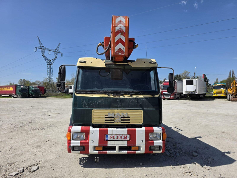 MAN 18.264 Multitel ALU 32m - Автовишка: снимка 5 MAN 18.264 Multitel ALU 32m - Автовишка: снимка 5