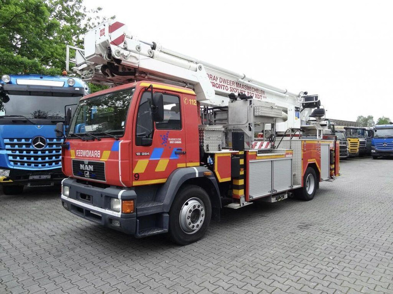 MAN 18.284 L2000 - Fire truck+ladder lift - Пожарна кола: снимка 1 MAN 18.284 L2000 - Fire truck+ladder lift - Пожарна кола: снимка 1