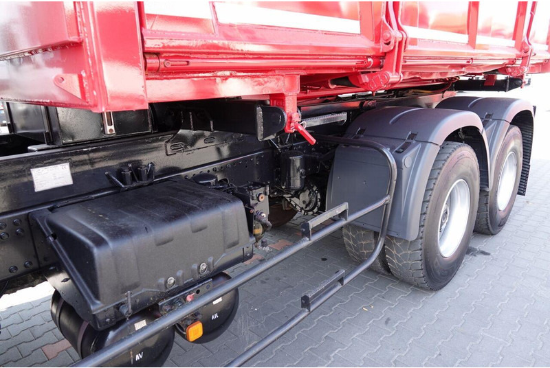 Лизинг на MAN TGA 33.390 / 6X4 / WYWROTKA 2 STRONNA / HYDROBURTA / MANUAL / SP MAN TGA 33.390 / 6X4 / WYWROTKA 2 STRONNA / HYDROBURTA / MANUAL / SP: снимка 18 Лизинг на MAN TGA 33.390 / 6X4 / WYWROTKA 2 STRONNA / HYDROBURTA / MANUAL / SP MAN TGA 33.390 / 6X4 / WYWROTKA 2 STRONNA / HYDROBURTA / MANUAL / SP: снимка 18