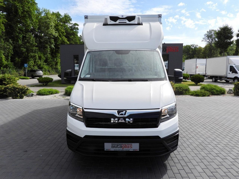 MAN TGE 3.140 CHŁODNIA KONTENER -1*C 8 PALET FUNKCJA GRZANIA TEMPOMA - Хладилен бус: снимка 5 MAN TGE 3.140 CHŁODNIA KONTENER -1*C 8 PALET FUNKCJA GRZANIA TEMPOMA - Хладилен бус: снимка 5