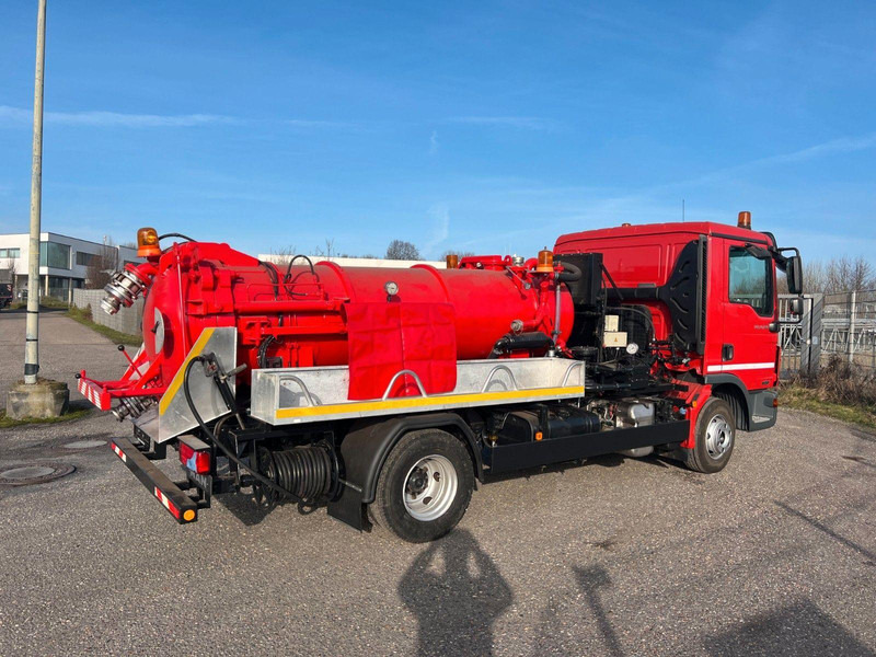 MAN TGL 10.180 Suction & pressure & rinsing truck - Каналопочистваща машина: снимка 4 MAN TGL 10.180 Suction & pressure & rinsing truck - Каналопочистваща машина: снимка 4
