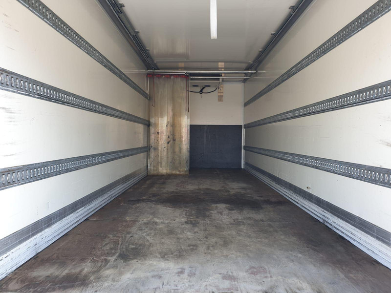 MAN TGL 12.220 - Рефрижератор камион: снимка 4 MAN TGL 12.220 - Рефрижератор камион: снимка 4