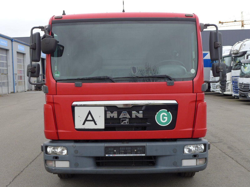 MAN TGL 12.220 TÜV*E5*Schalter*ADR*8030L* - Камион цистерна: снимка 3 MAN TGL 12.220 TÜV*E5*Schalter*ADR*8030L* - Камион цистерна: снимка 3
