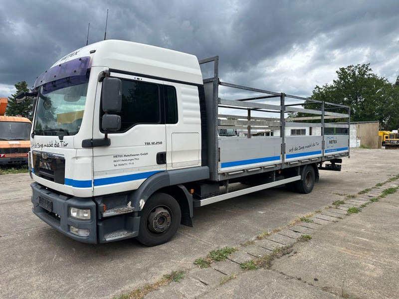 MAN TGL 12 250 euró5 - Бордови камион, Камион с кран: снимка 1 MAN TGL 12 250 euró5 - Бордови камион, Камион с кран: снимка 1
