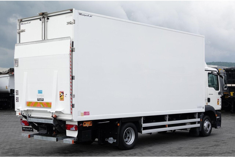 MAN TGM 12.290 / 4x2 / CHŁODNIA 6,5 M / AGREGAT THERMO KING T-600 R - Рефрижератор камион: снимка 3 MAN TGM 12.290 / 4x2 / CHŁODNIA 6,5 M / AGREGAT THERMO KING T-600 R - Рефрижератор камион: снимка 3