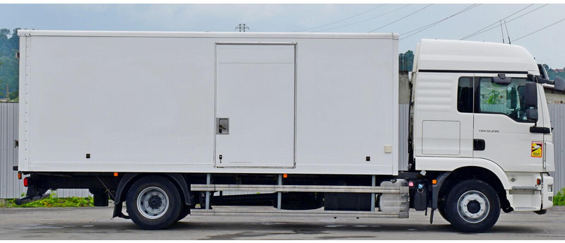 MAN TGM 12.290 - Камион фургон: снимка 3 MAN TGM 12.290 - Камион фургон: снимка 3